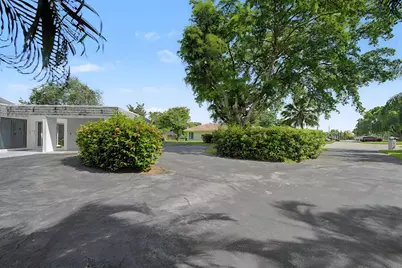 5707 White Hickory Circle, Tamarac, FL 33319 - Photo 39