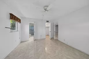 8101 N Sunrise Lakes Dr N, Sunrise, FL 33322 - Photo 9