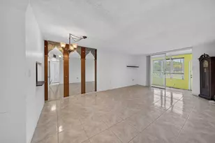 8101 N Sunrise Lakes Dr N, Sunrise, FL 33322 - Photo 21