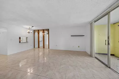 8101 N Sunrise Lakes Drive N #112, Sunrise, FL 33322 - Photo 21