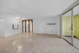 8101 N Sunrise Lakes Dr N, Sunrise, FL 33322 - Photo 21