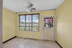 8101 N Sunrise Lakes Dr N, Sunrise, FL 33322 - Photo 33