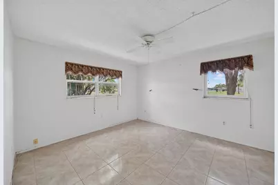 8101 N Sunrise Lakes Drive N #112, Sunrise, FL 33322 - Photo 9
