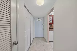 8101 N Sunrise Lakes Dr N, Sunrise, FL 33322 - Photo 29