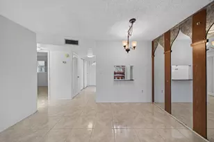 8101 N Sunrise Lakes Dr N, Sunrise, FL 33322 - Photo 27
