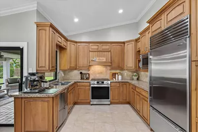20250 NW 5th Street, Pembroke Pines, FL 33029 - Photo 13