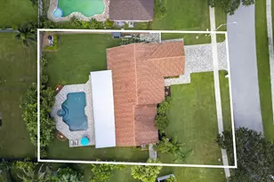 20250 NW 5th St, Pembroke Pines, FL 33029 - Photo 39