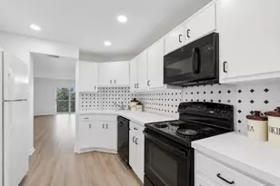 9101 W Sample Rd, Coral Springs, FL 33065 - Photo 11
