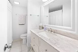 250 NE 20th St, Boca Raton, FL 33431 - Photo 17