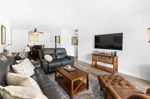 250 NE 20th St, Boca Raton, FL 33431 - Photo 5