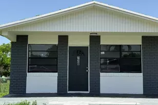 720 Rickey Jackson Blvd, Pahokee, FL 33476 - Photo 1