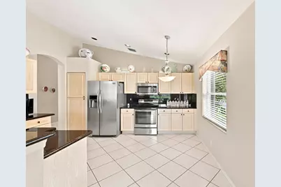 7221 Treviso Lane, Boynton Beach, FL 33472 - Photo 13