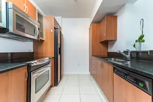 18800 NE 29th Ave, Miami, FL 33180 - Photo 7
