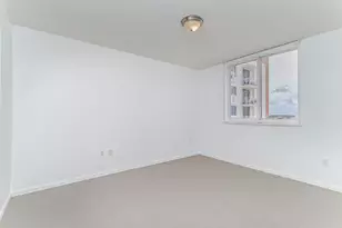 18800 NE 29th Ave, Miami, FL 33180 - Photo 11