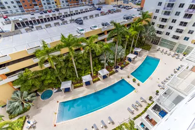 18800 NE 29th Avenue #923, Miami, FL 33180 - Photo 1
