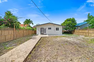 715 High St, West Palm Beach, FL 33405 - Photo 27