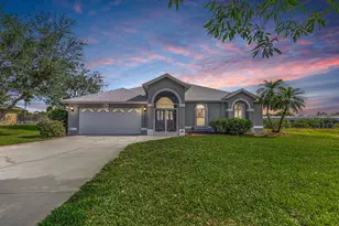 2704 SE Eagle Dr, Port Saint Lucie, FL 34984 - Photo 1