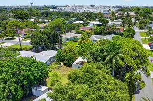 2709 SW 6th St, Boynton Beach, FL 33435 - Photo 3