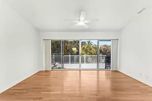 10924 SE Stonehill Ln, Hobe Sound, FL 33455 - Photo 5