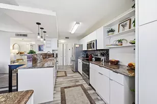 4400 Hillcrest Dr, Hollywood, FL 33021 - Photo 5