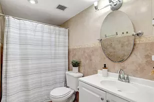 4400 Hillcrest Dr, Hollywood, FL 33021 - Photo 17