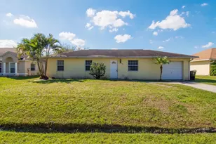 1190 SE Puritan Ln, Port Saint Lucie, FL 34983 - Photo 1