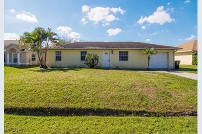 1190 SE Puritan Lane, Port Saint Lucie, FL 34983 - Photo 1