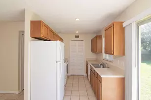 1190 SE Puritan Ln, Port Saint Lucie, FL 34983 - Photo 3