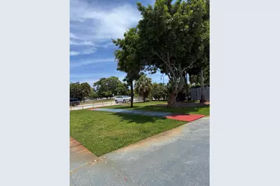 1001 S Federal Highway, Lake Worth, FL 33460 - Photo 9