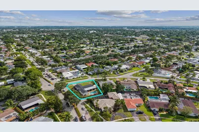 4601 W Hawthorne Circle, Hollywood, FL 33021 - Photo 35