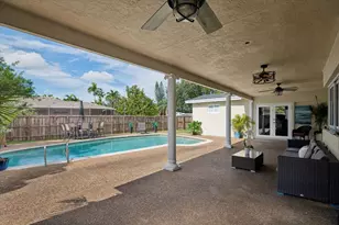 4601 W Hawthorne Cir, Hollywood, FL 33021 - Photo 23