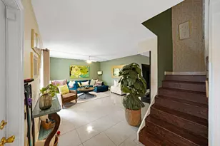 8910 SW 20th Pl, Davie, FL 33324 - Photo 11