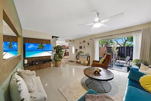 8910 SW 20th Pl, Davie, FL 33324 - Photo 3