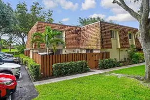 8910 SW 20th Pl, Davie, FL 33324 - Photo 35