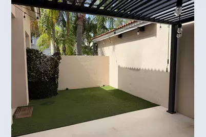 1085 River Birch Street, Hollywood, FL 33019 - Photo 15