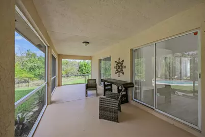 8671 155th Place N, Palm Beach Gardens, FL 33418 - Photo 11