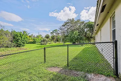 8671 155th Place N, Palm Beach Gardens, FL 33418 - Photo 21
