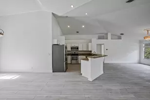 8671 155th Pl N, Palm Beach Gardens, FL 33418 - Photo 37