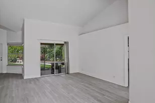 8671 155th Pl N, Palm Beach Gardens, FL 33418 - Photo 45
