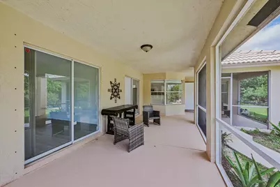 8671 155th Place N, Palm Beach Gardens, FL 33418 - Photo 13