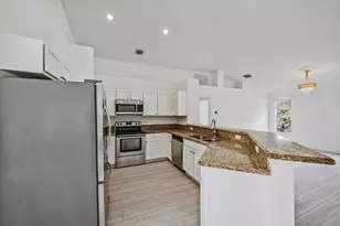 8671 155th Pl N, Palm Beach Gardens, FL 33418 - Photo 37