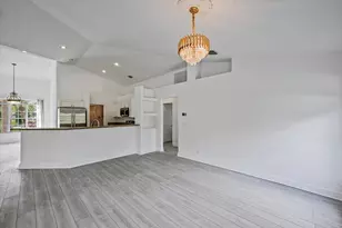 8671 155th Pl N, Palm Beach Gardens, FL 33418 - Photo 35