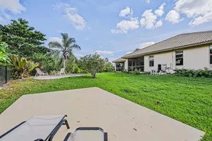 8671 155th Pl N, Palm Beach Gardens, FL 33418 - Photo 17