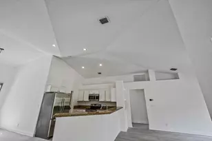 8671 155th Pl N, Palm Beach Gardens, FL 33418 - Photo 35