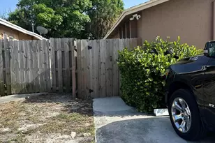 641 W 9th, Riviera Beach, FL 33404 - Photo 1