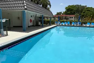 700 S Hollybrook Dr, Pembroke Pines, FL 33025 - Photo 13