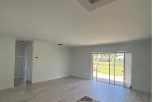 19420 Carolina Cir, Boca Raton, FL 33434 - Photo 5