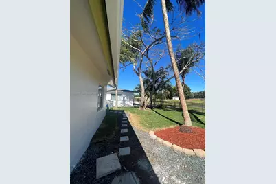19420 Carolina Circle, Boca Raton, FL 33434 - Photo 15