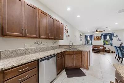 3964 Poinciana Lane, Hollywood, FL 33021 - Photo 7