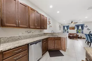 3964 Poinciana Ln, Hollywood, FL 33021 - Photo 7